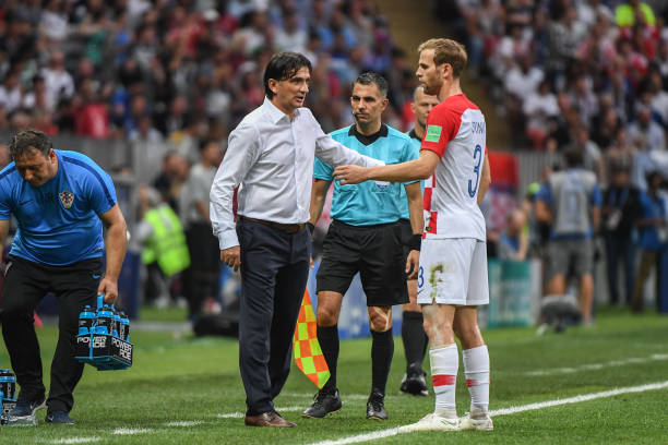 是战术与球 是战术与球